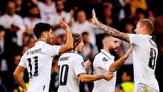 圣埃蒂安队在比赛中展现出强大的实力