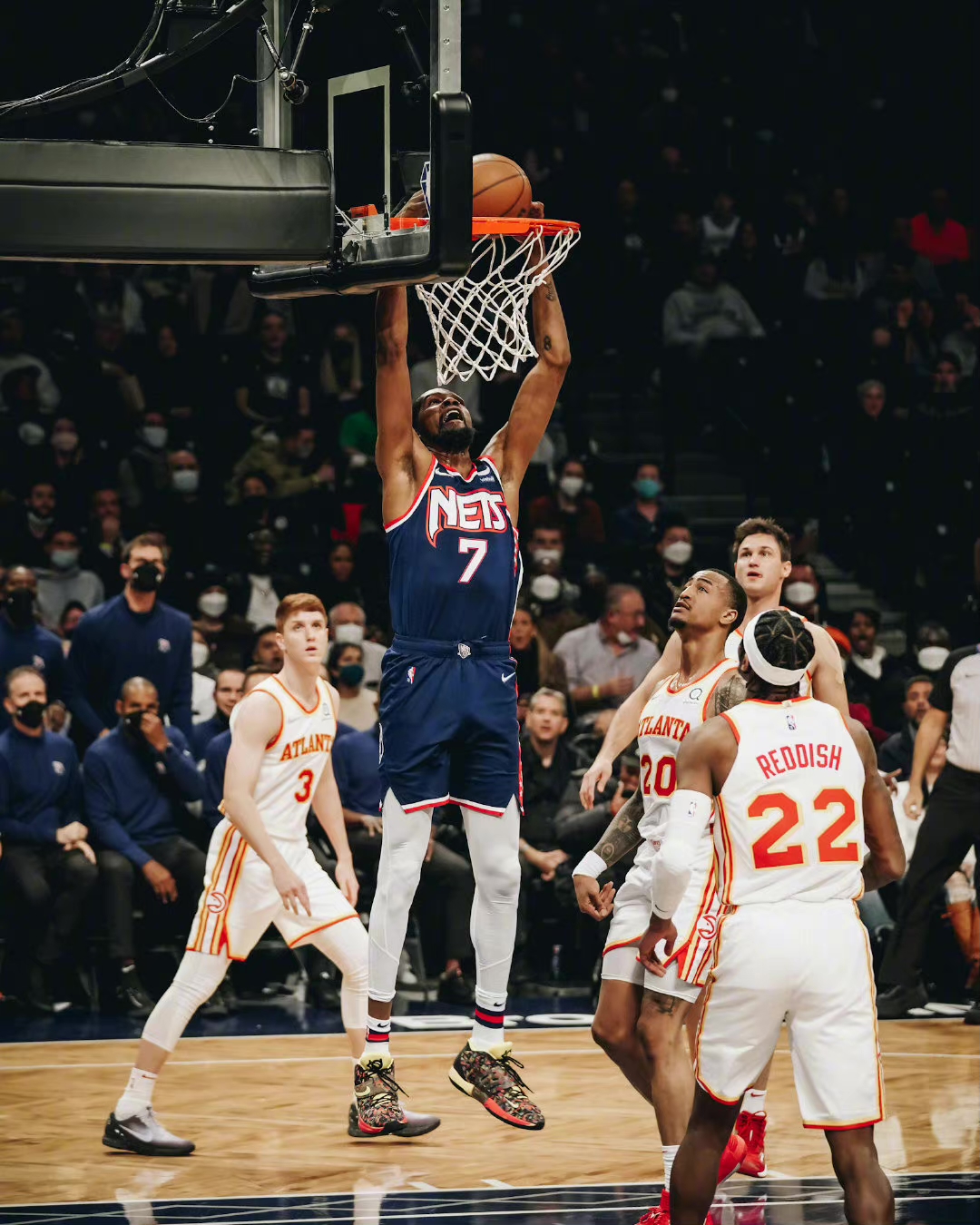 火箭大胜篮网安德森三分球手感火热的简单介绍 火箭大胜篮网安德森三分球手感火热的简单介绍