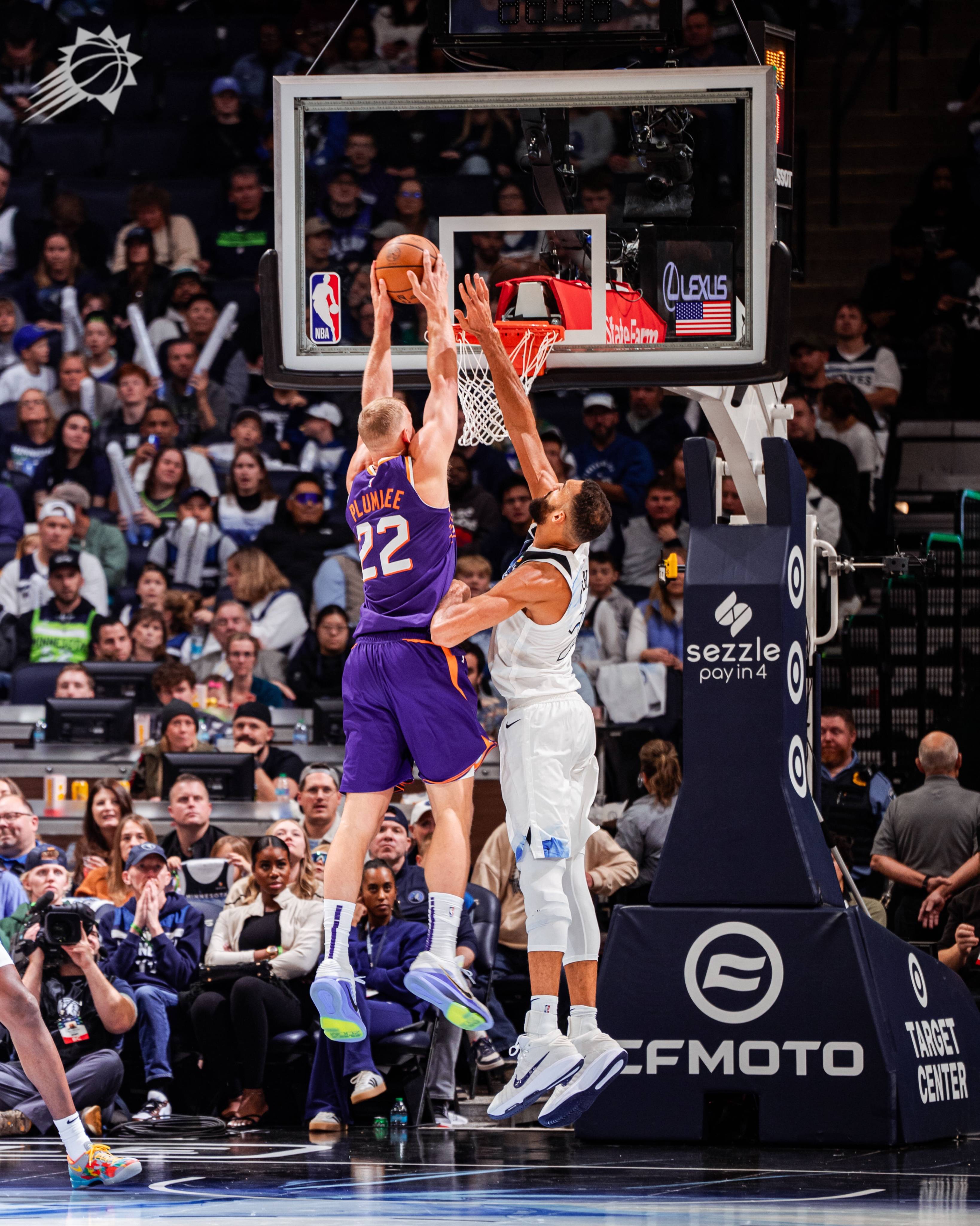 太阳逆转魔术，布克砍下全队最高分的简单介绍