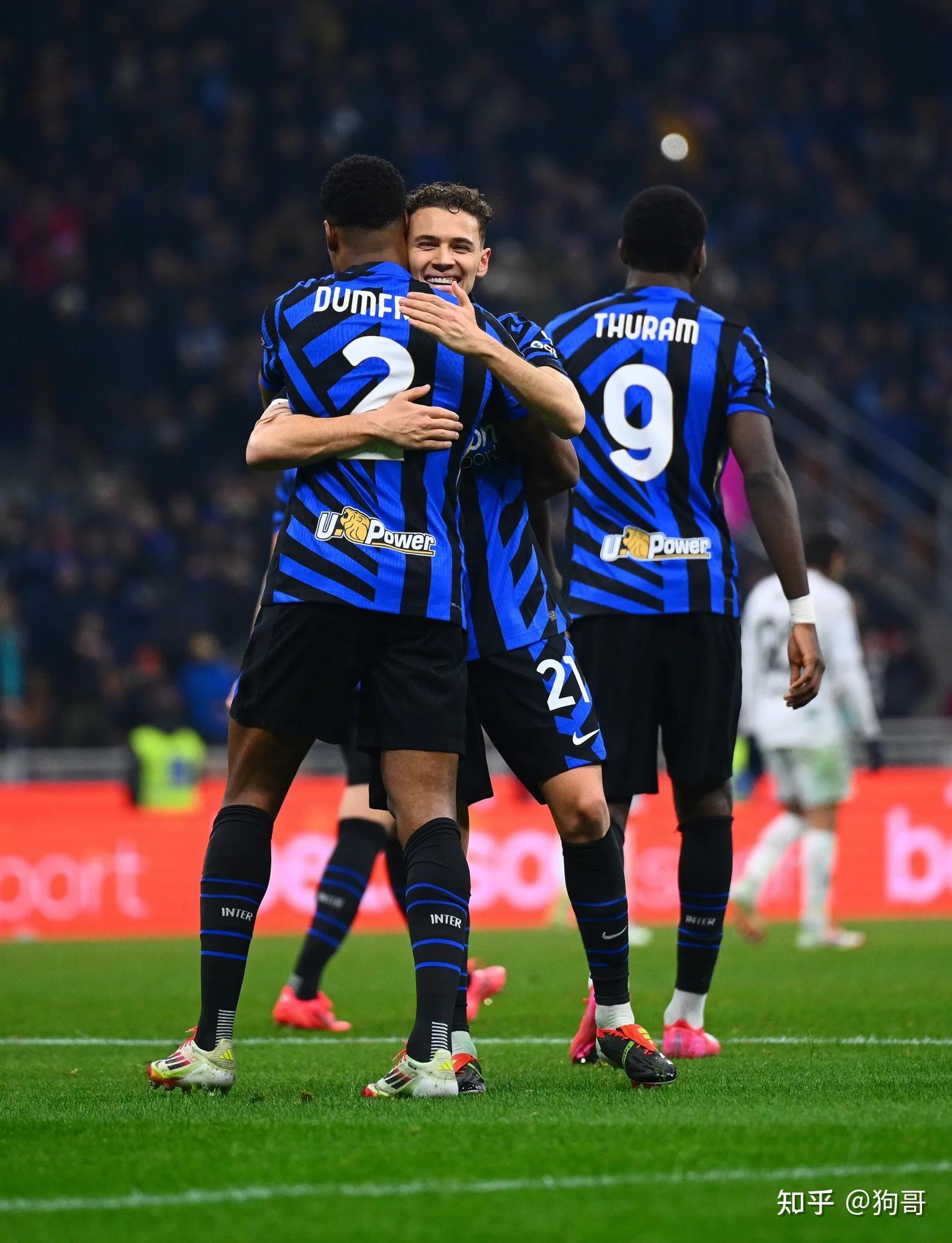 开云体育app-包含意大利球员精神抖擞，全力备战下次比赛！的词条