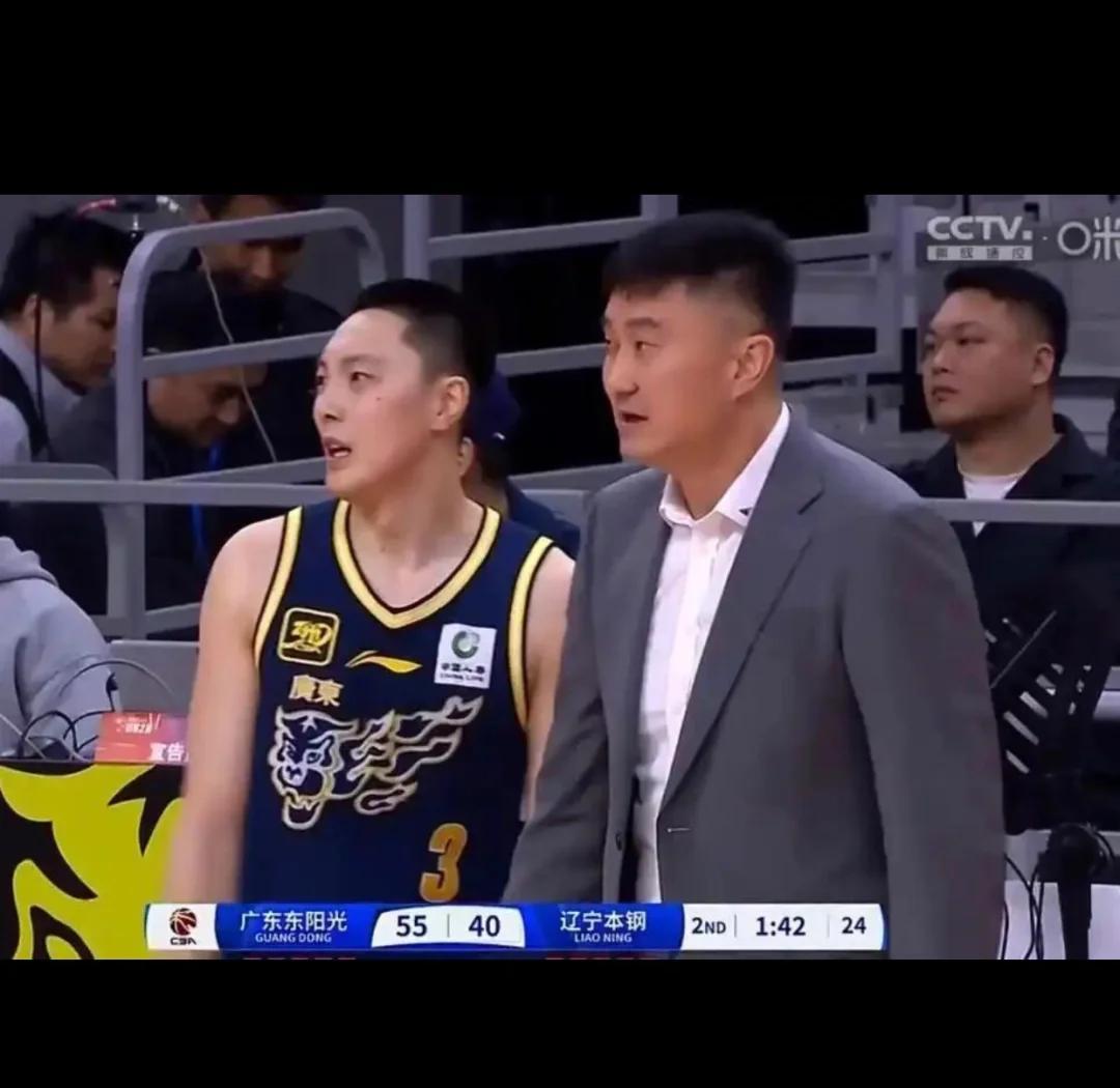 大连实德主场击败河南建业,取得宝贵三分的简单介绍 大连实德主场击败河南建业,取得宝贵三分的简单介绍