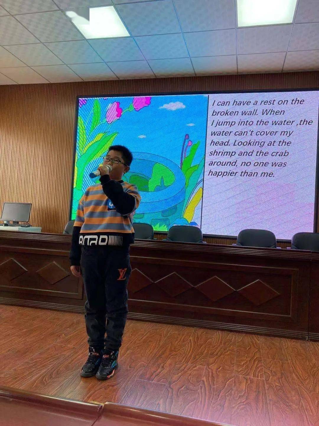 包含体育风云激荡，精英选手自信拼出出色表现的词条