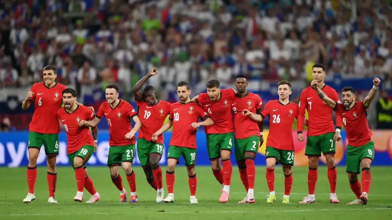 荷兰战胜挪威,成功晋级年欧洲杯八强 荷兰战胜挪威,成功晋级年欧洲杯八强