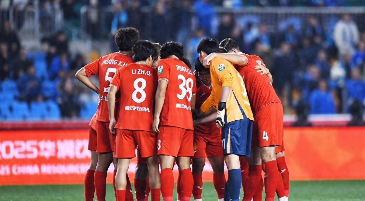 本轮焦点：国足止步，热议不断的简单介绍