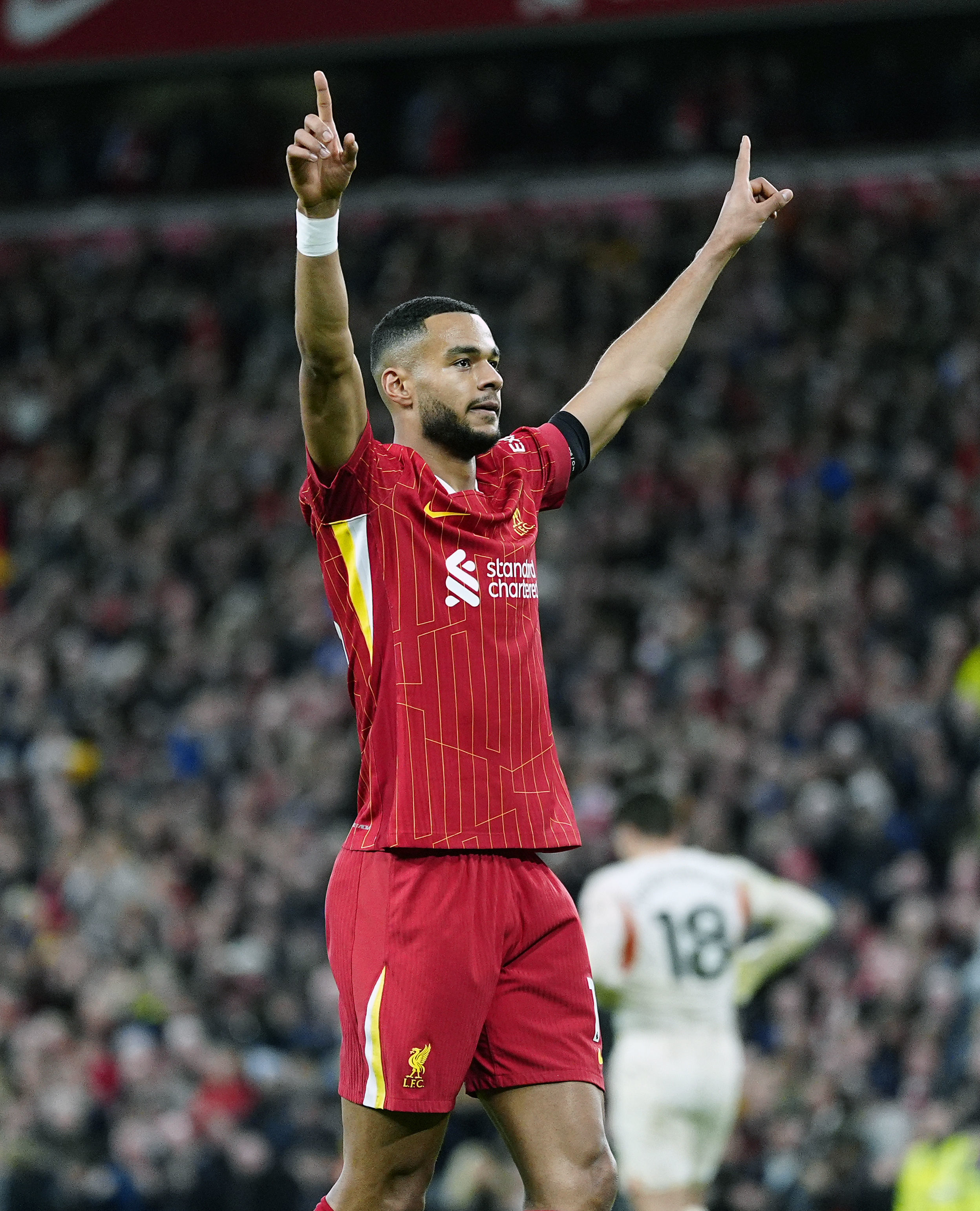 利物浦准备迎战曼城,豪取胜利 利物浦准备迎战曼城,豪取胜利