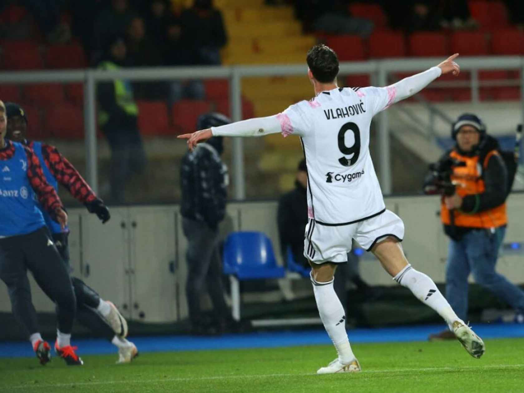 尤文图斯客场失利,跌入意甲积分榜第五名 尤文图斯客场失利,跌入意甲积分榜第五名