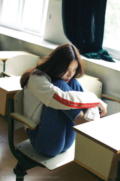 开云体育在线-绿茵场上的跨国对话，当足球成为世界的解码器