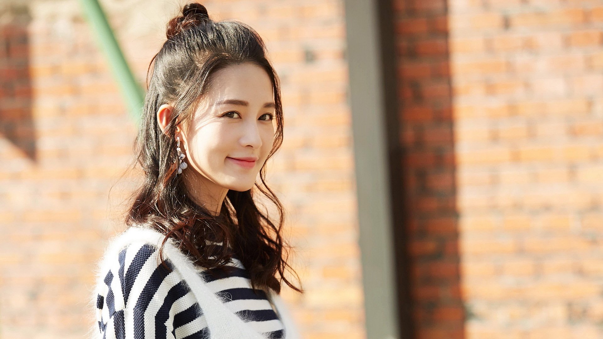 开云体育在线-铁骑破梦魇，当伊朗的星光刺穿红蓝壁垒，劳塔罗正名蓝黑军魂